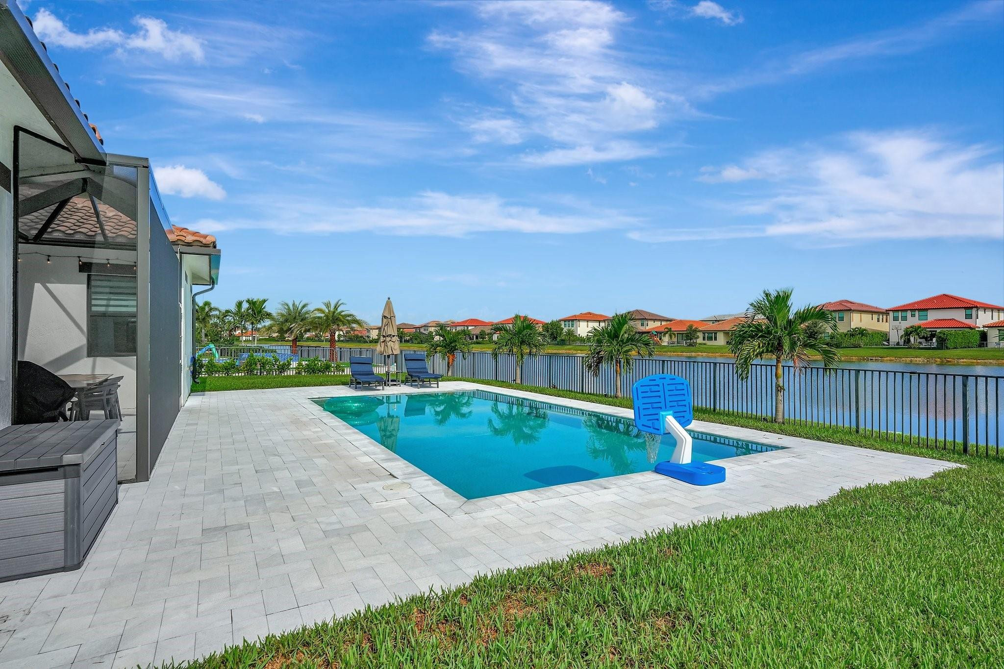 PARKLAND BAY - Residential