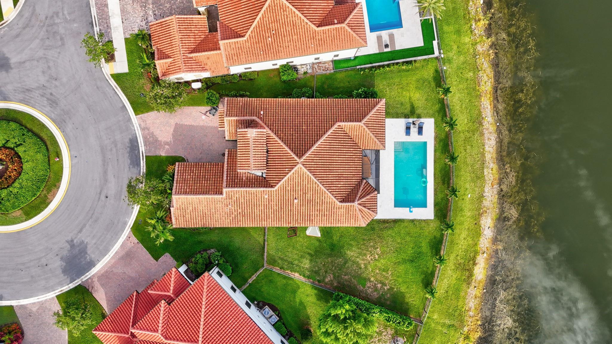 PARKLAND BAY - Residential