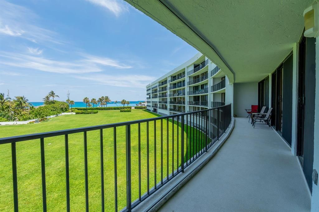 Photo of 1300 S A1a #313, Jupiter, FL 33477 (MLS # R10889128)