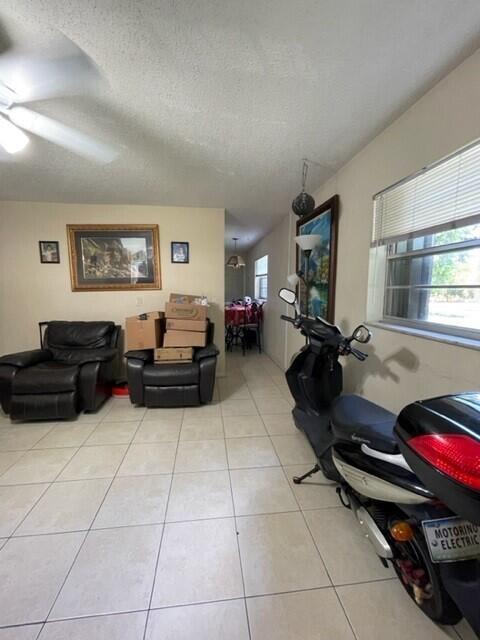 ROYAL PALM ESTATES IN PB22P04 - Residential Income