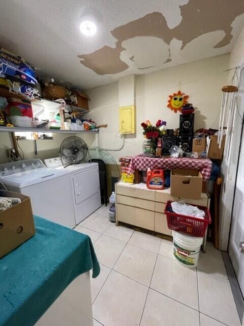 ROYAL PALM ESTATES IN PB22P04 - Residential Income