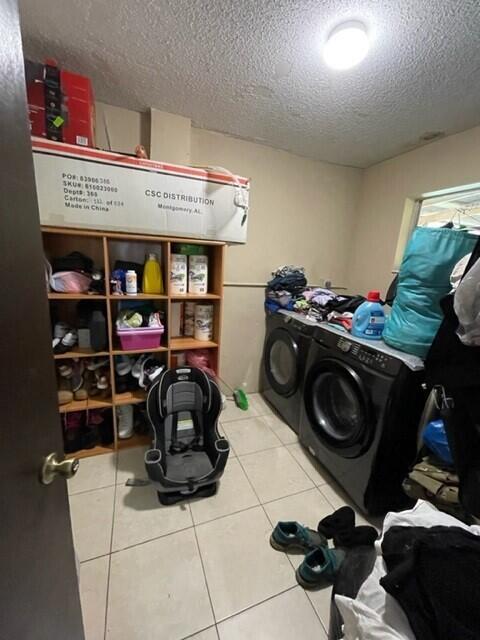 ROYAL PALM ESTATES IN PB22P04 - Residential Income