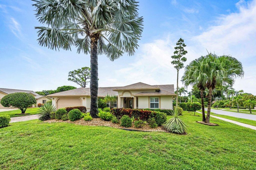 Photo of 2680 Riviera Drive, Delray Beach, FL 33445 (MLS # R11017033)