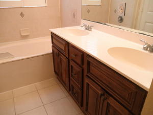 Pipers Cay Condominium - Residential Lease