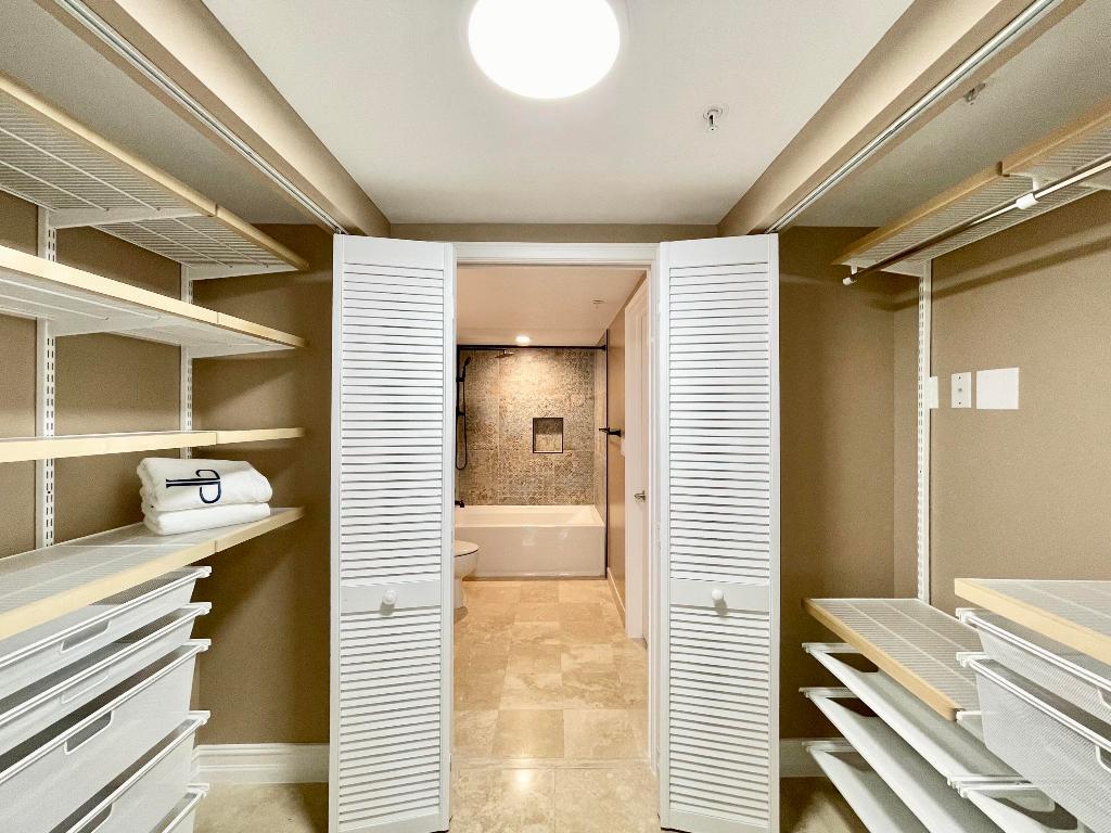 PALMETTO PLACE CONDO - Residential Lease