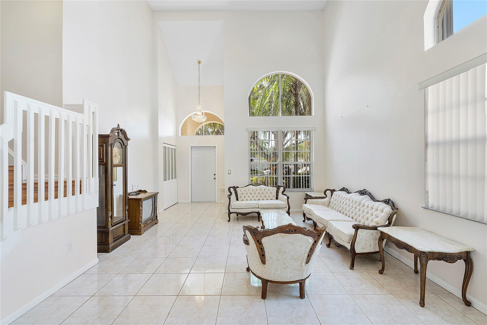 TOWNGATE - Residential Lease