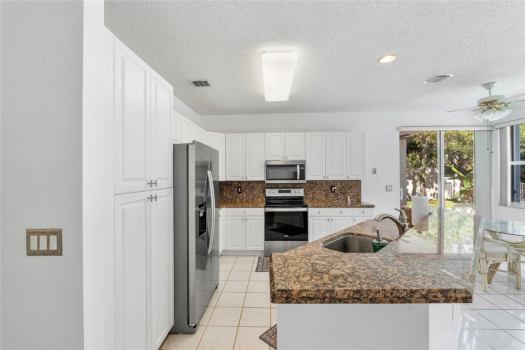 TOWNGATE - Residential Lease