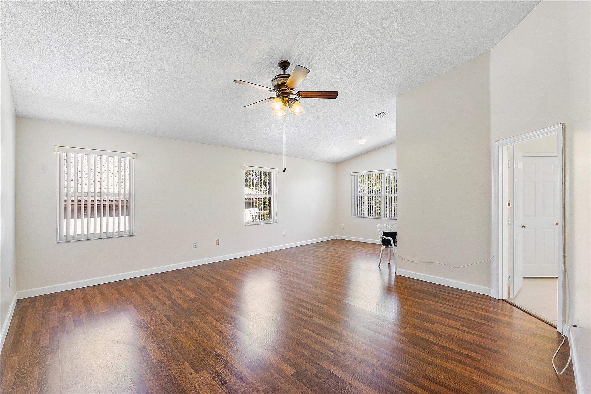 TOWNGATE - Residential Lease