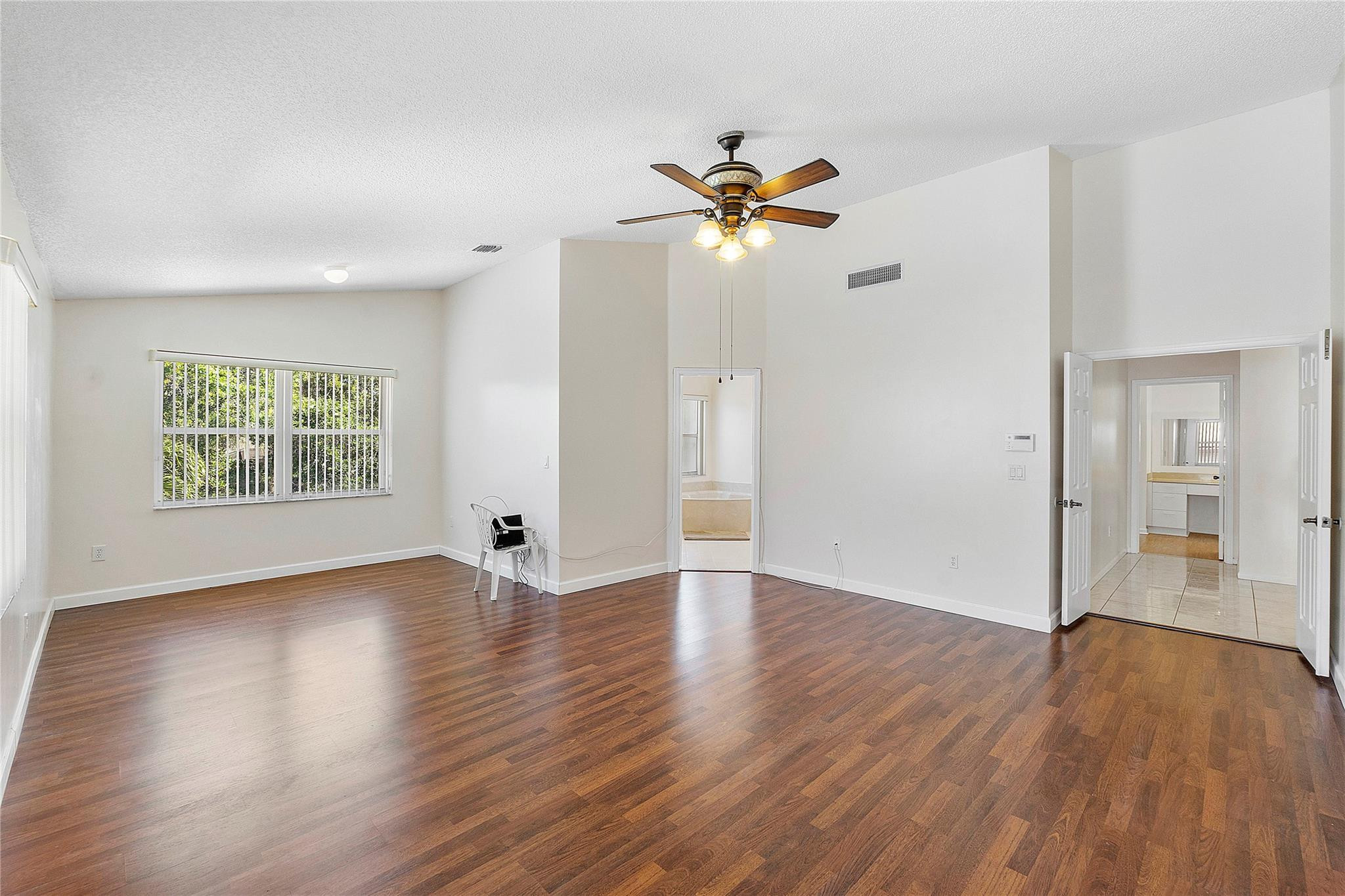 TOWNGATE - Residential Lease