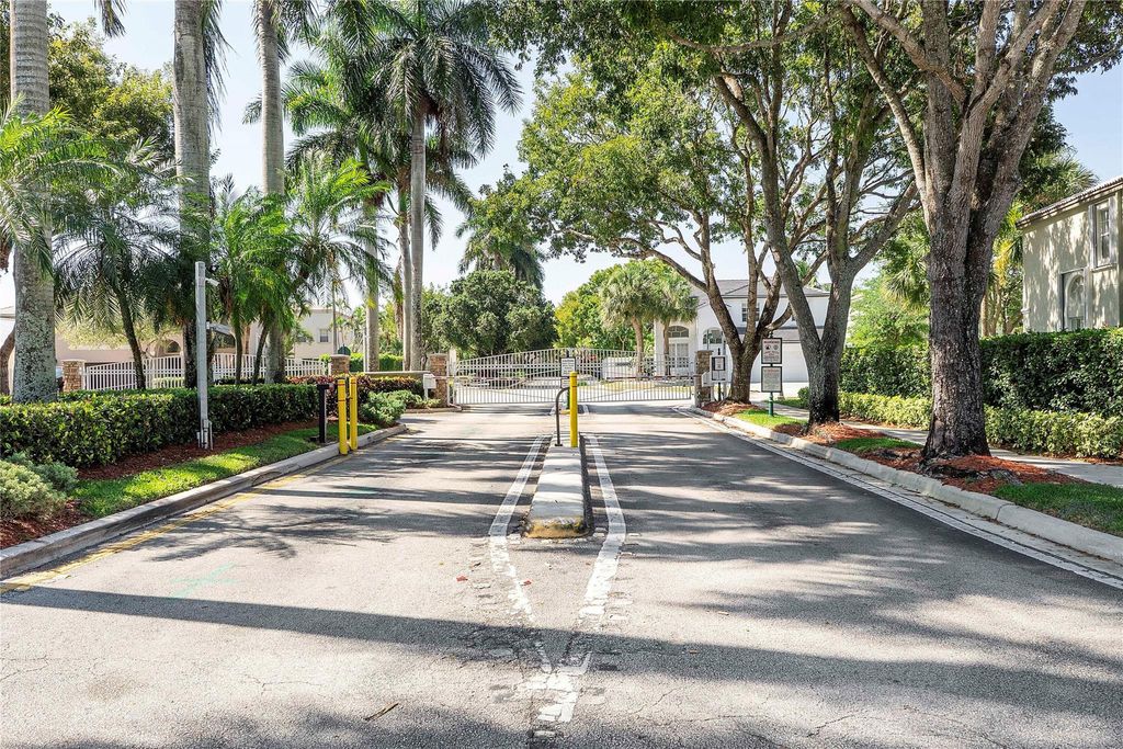 Photo of 15883 NW 11th Street, Pembroke Pines, FL 33028 (MLS # B26001412)