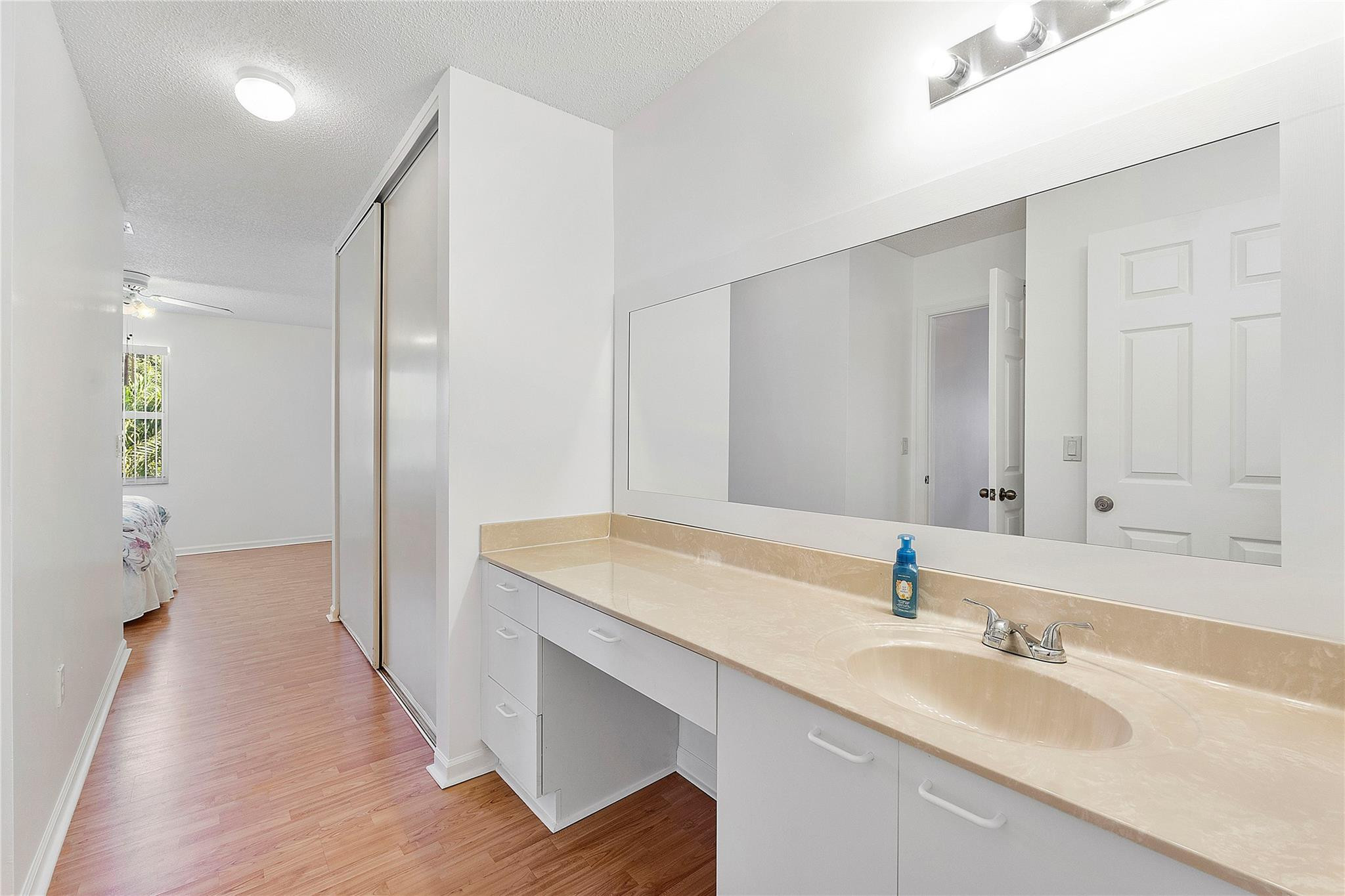 TOWNGATE - Residential Lease