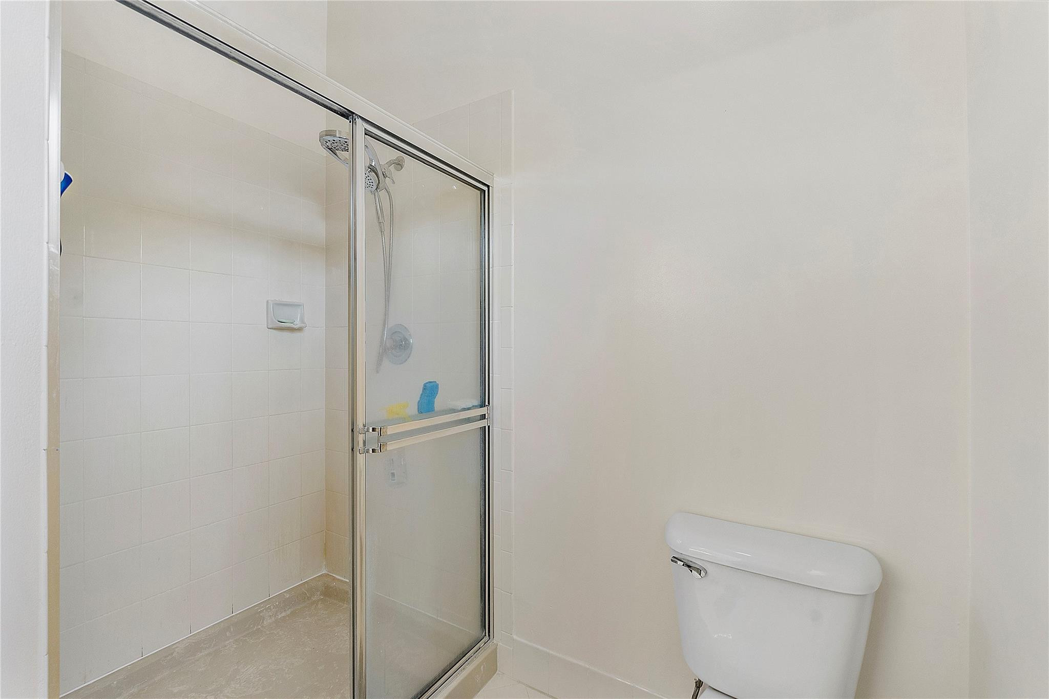 TOWNGATE - Residential Lease