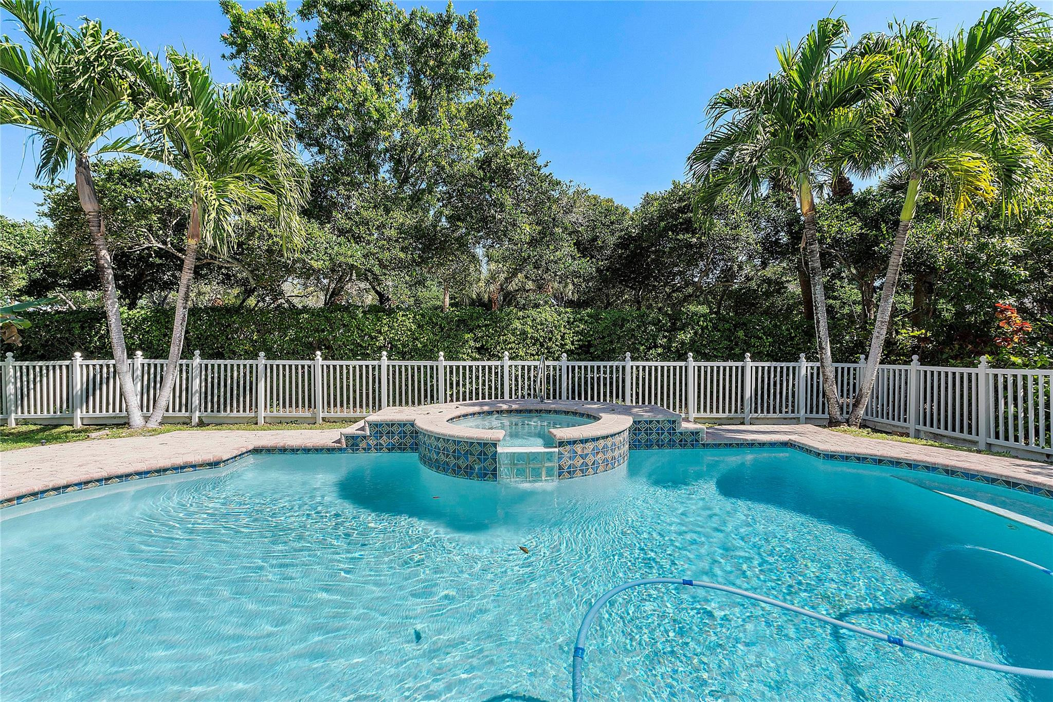 TOWNGATE - Residential Lease