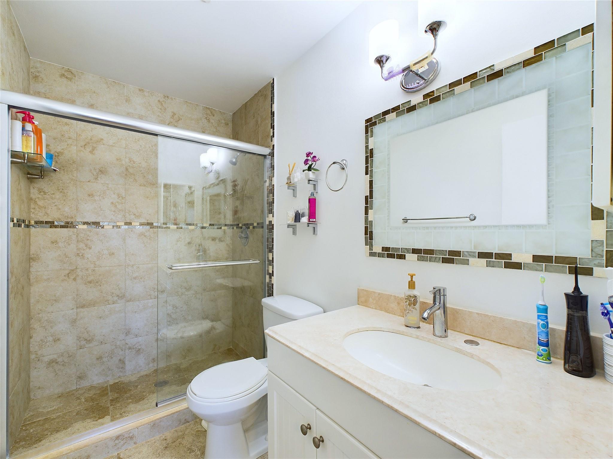 Grenadier Lakes At Welleb - Residential Lease