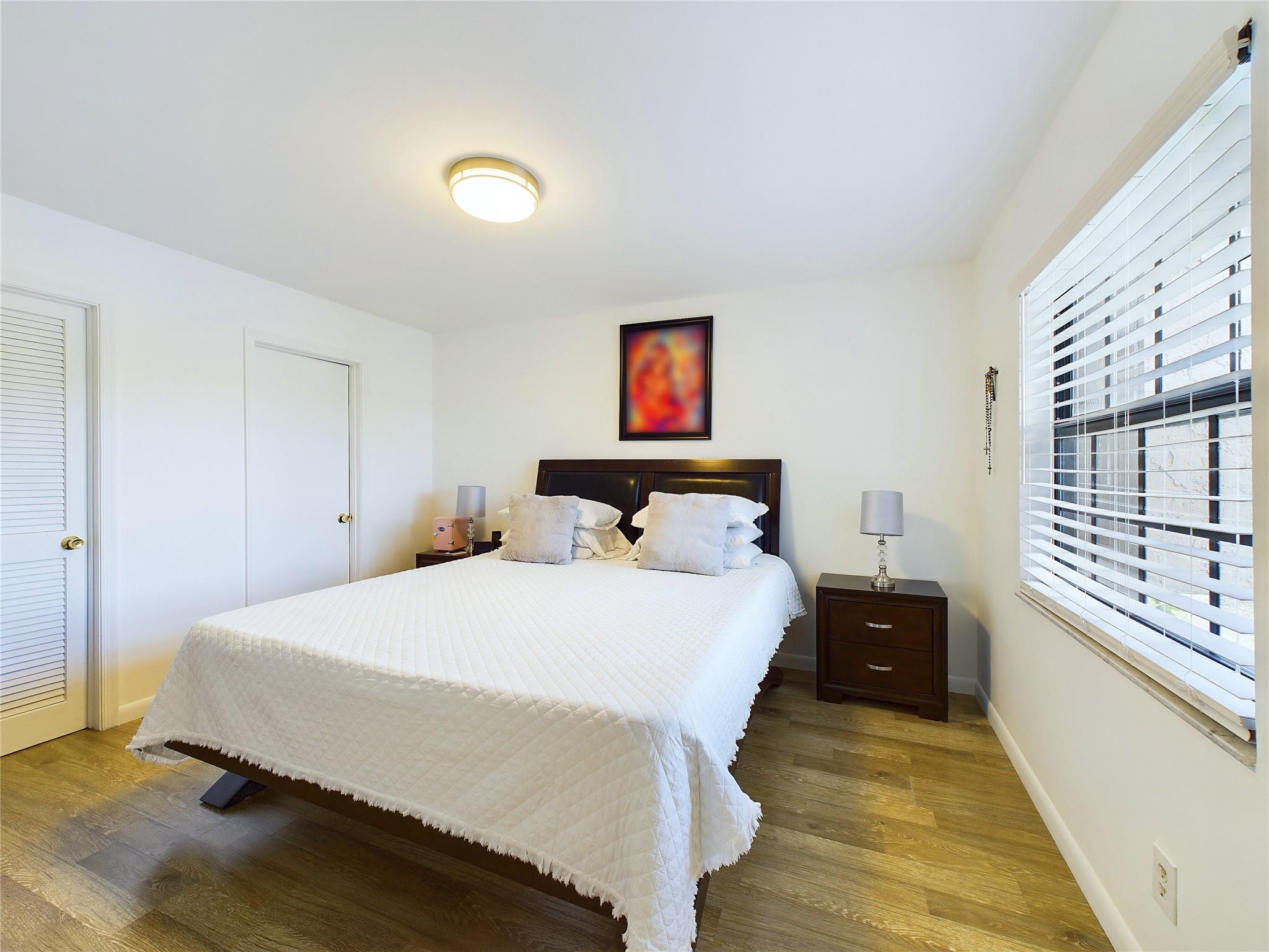 Grenadier Lakes At Welleb - Residential Lease