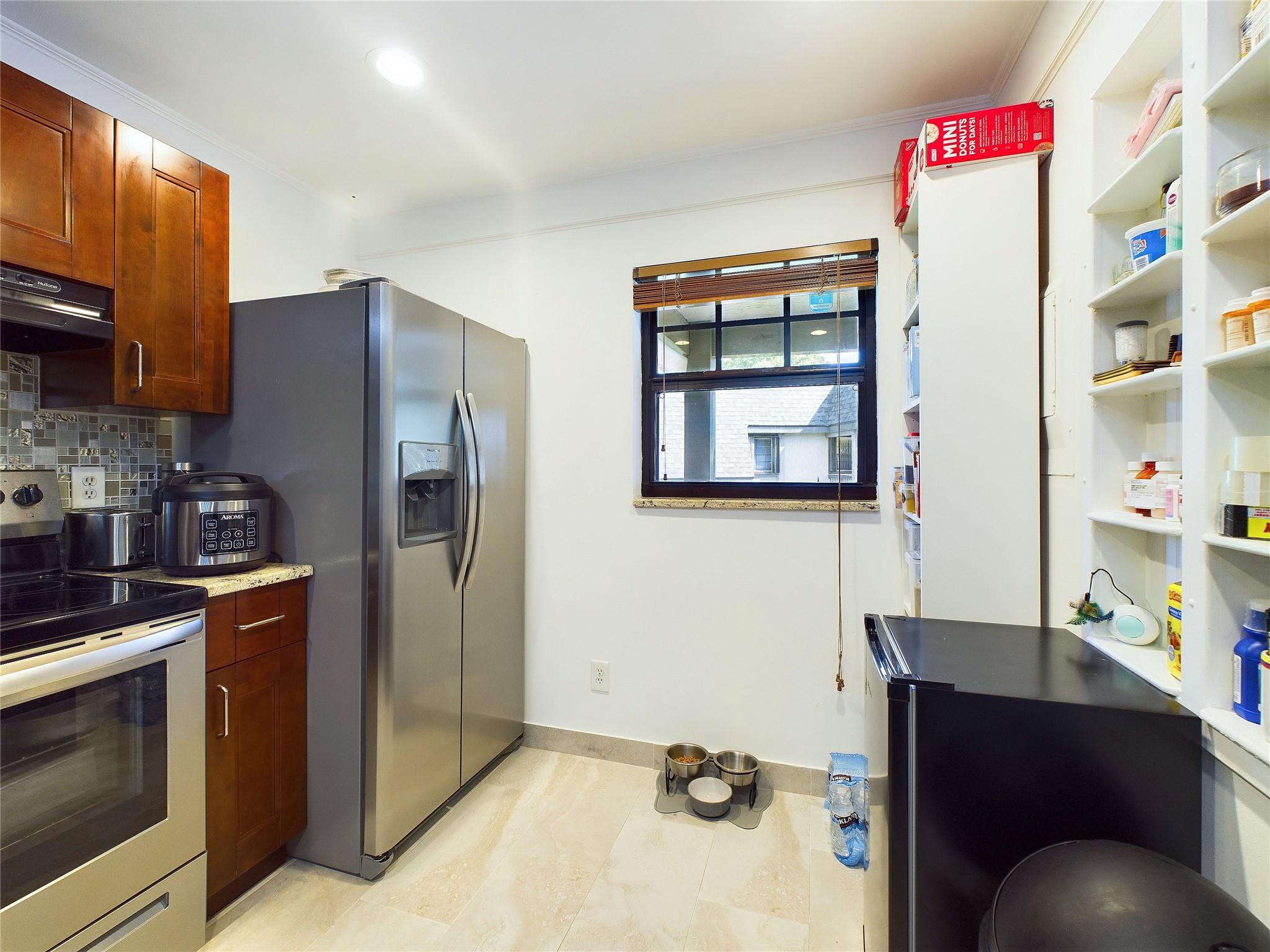 Grenadier Lakes At Welleb - Residential Lease