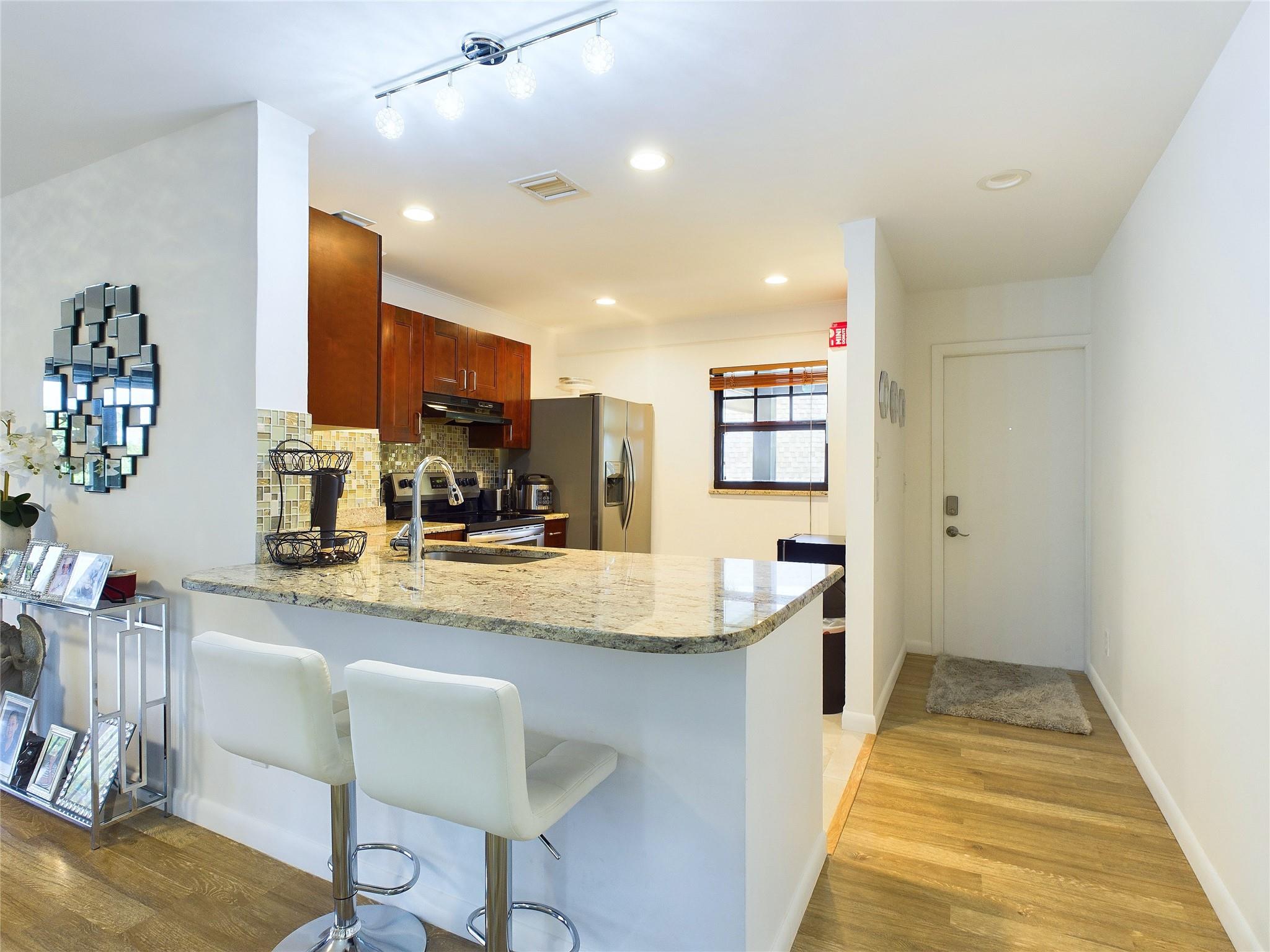 Grenadier Lakes At Welleb - Residential Lease