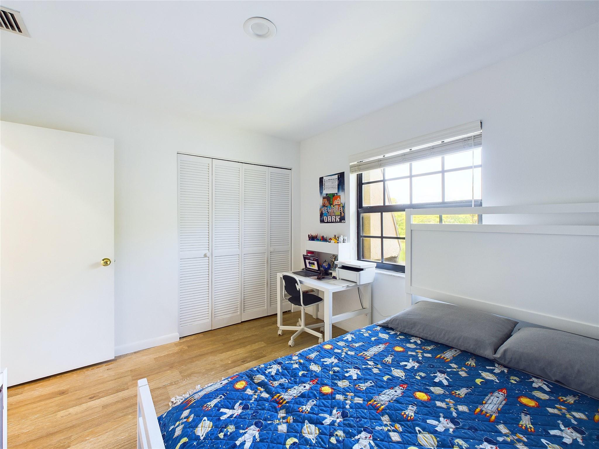 Grenadier Lakes At Welleb - Residential Lease