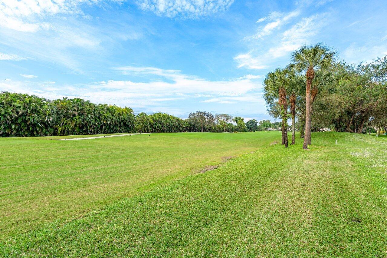 CAMBRIDGE I & II AT HUNTERS RUN CONDO - Residential