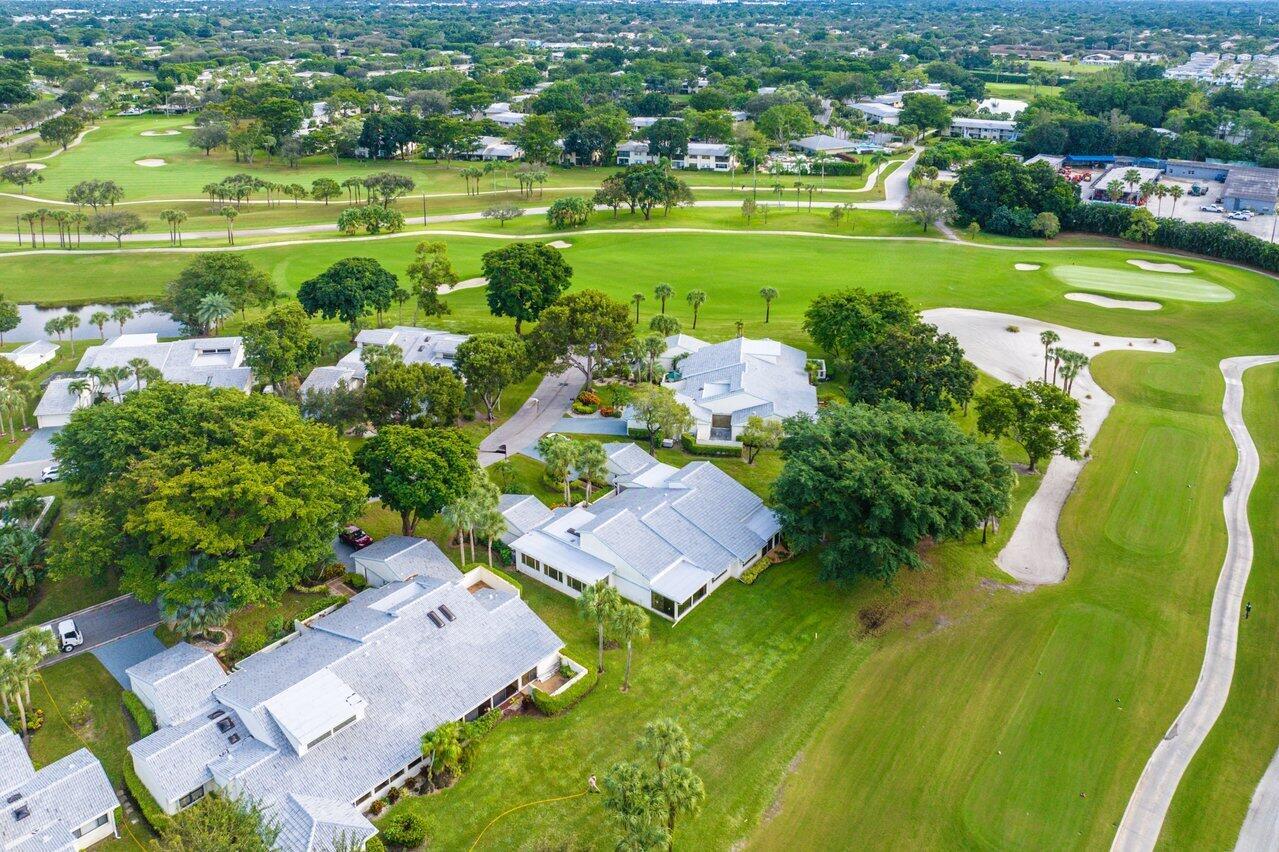 CAMBRIDGE I & II AT HUNTERS RUN CONDO - Residential