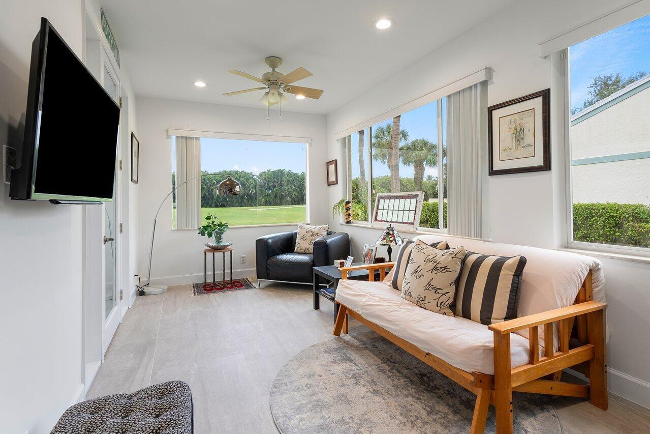 CAMBRIDGE I & II AT HUNTERS RUN CONDO - Residential