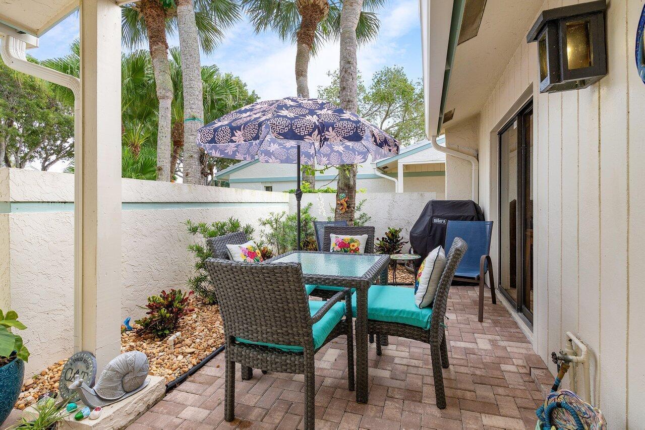 CAMBRIDGE I & II AT HUNTERS RUN CONDO - Residential