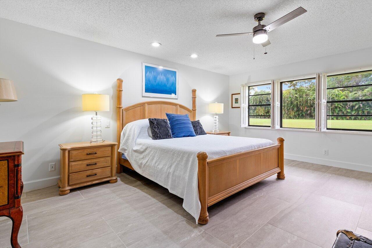 CAMBRIDGE I & II AT HUNTERS RUN CONDO - Residential