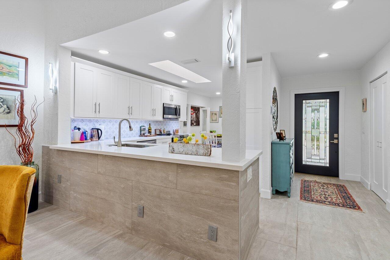 CAMBRIDGE I & II AT HUNTERS RUN CONDO - Residential