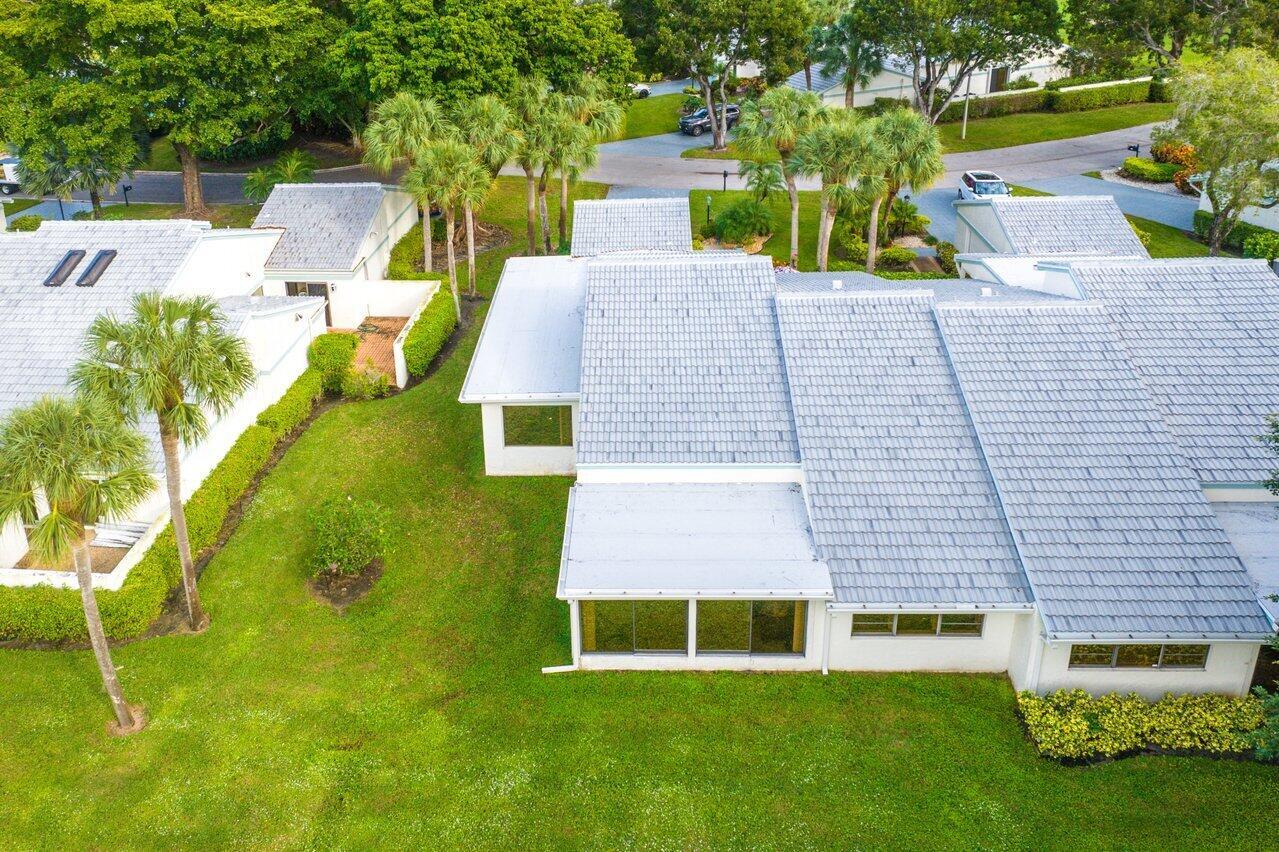 CAMBRIDGE I & II AT HUNTERS RUN CONDO - Residential