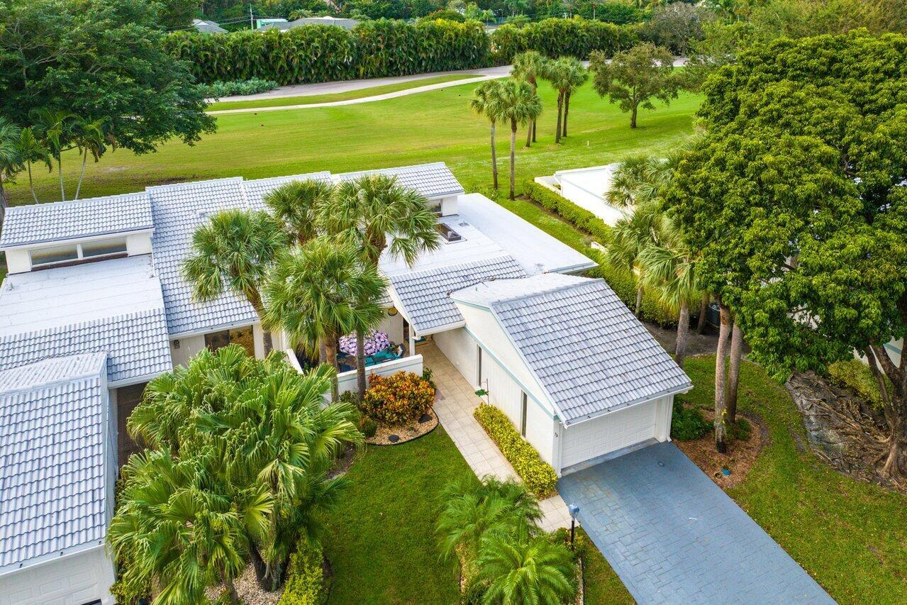 CAMBRIDGE I & II AT HUNTERS RUN CONDO - Residential