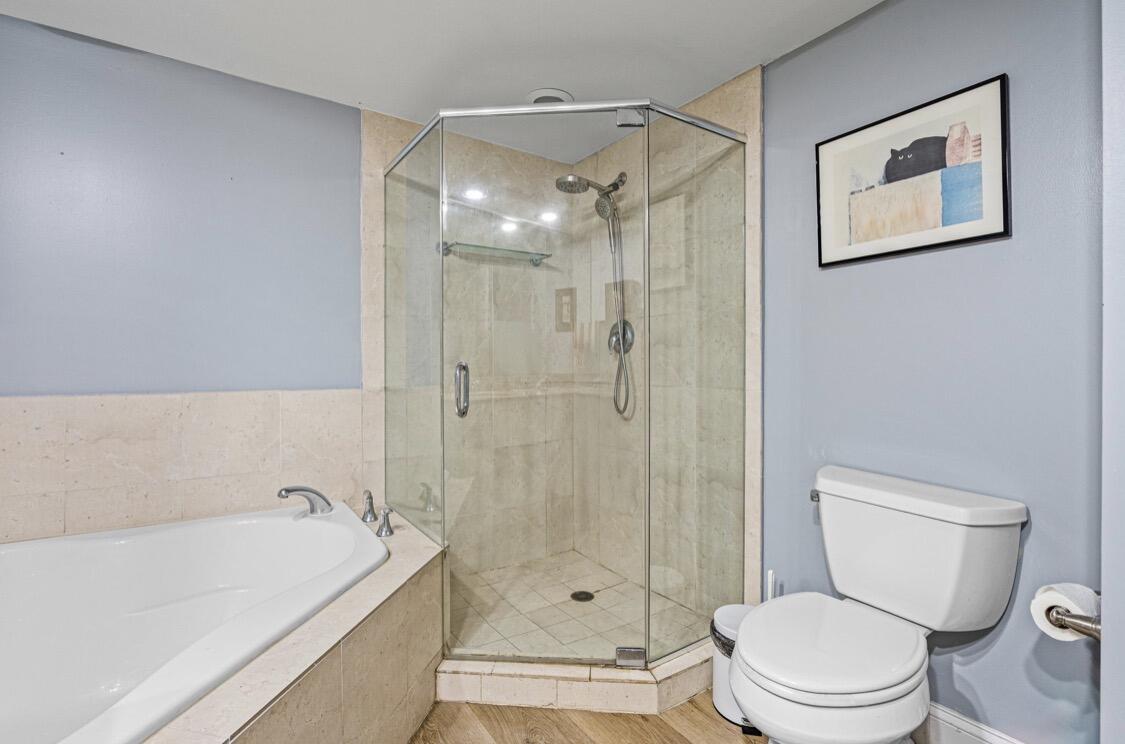 SYMPHONY NORTH CONDO - Residential