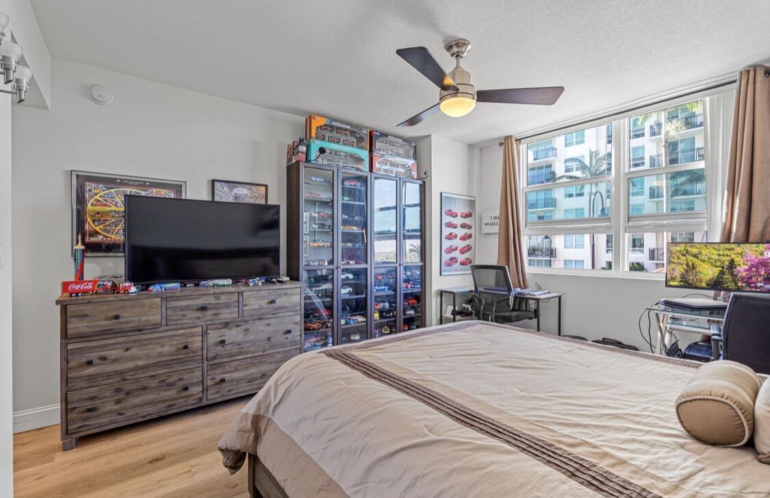 SYMPHONY NORTH CONDO - Residential