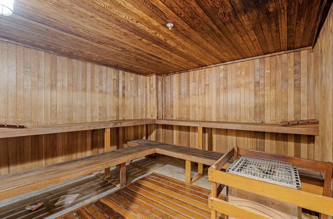 SYMPHONY NORTH CONDO - Residential