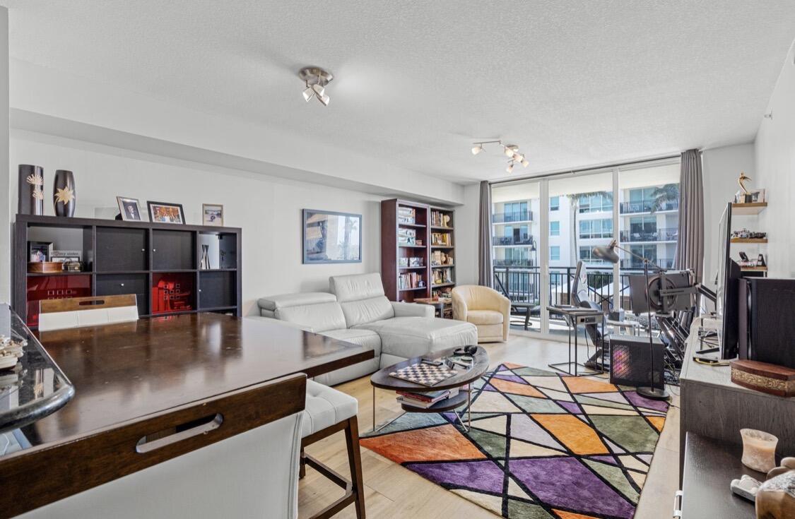 SYMPHONY NORTH CONDO - Residential