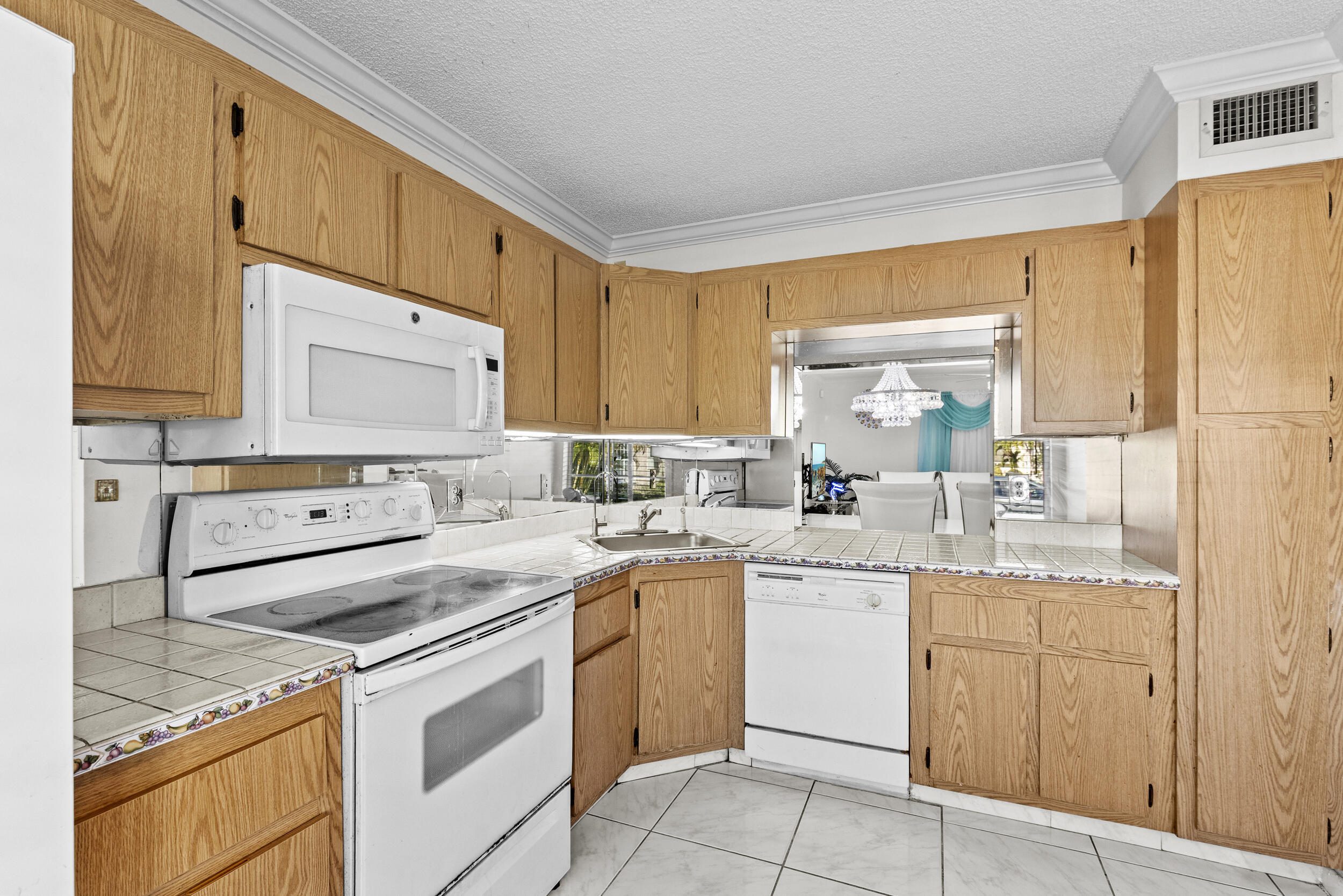 218 Foxtail Drive B