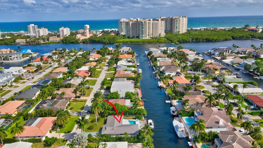 Photo of 808 Berkeley Street, Boca Raton, FL 33487 (MLS # R11109654)