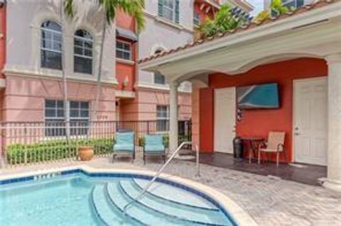 Townhouse in Fort Lauderdale FL 1033 17th Way Way 31.jpg