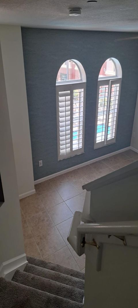 Townhouse in Fort Lauderdale FL 1033 17th Way Way 14.jpg