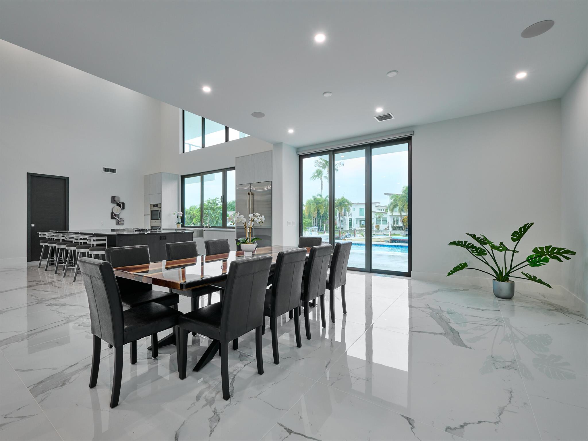 HILLSBORO HARBOR UNIT - Residential