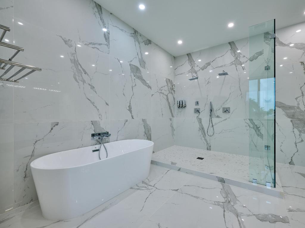 HILLSBORO HARBOR UNIT - Residential