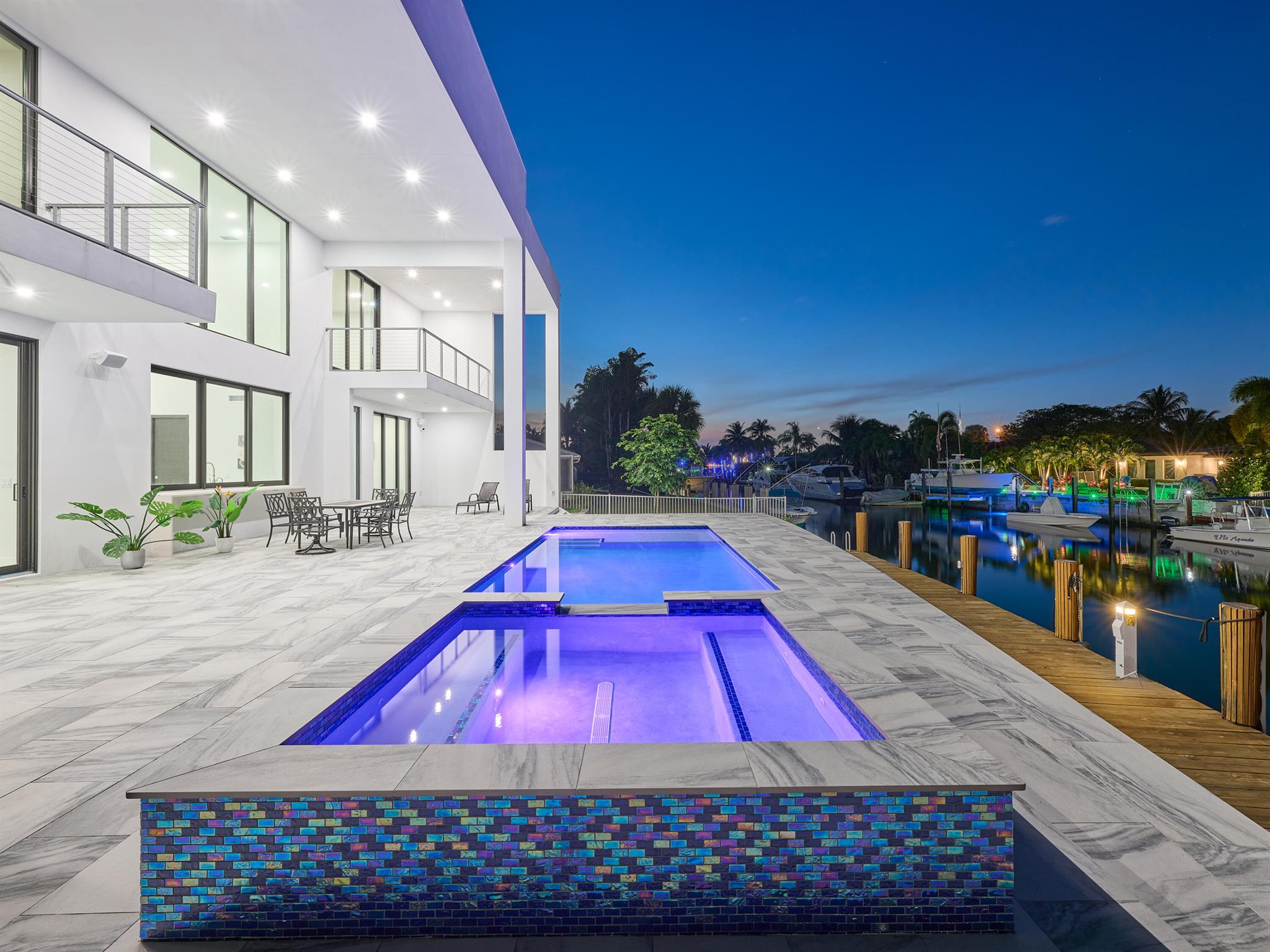 HILLSBORO HARBOR UNIT - Residential