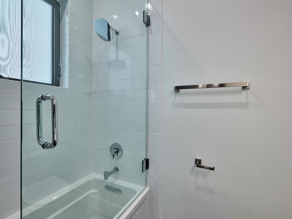 HILLSBORO HARBOR UNIT - Residential