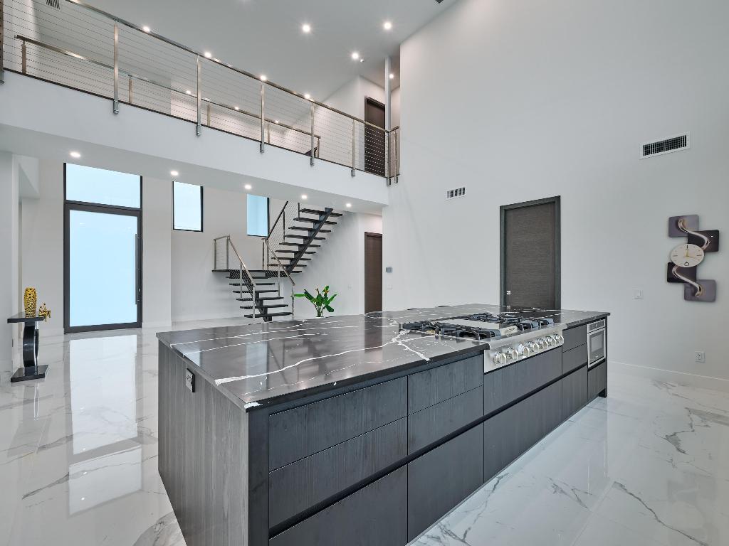 HILLSBORO HARBOR UNIT - Residential