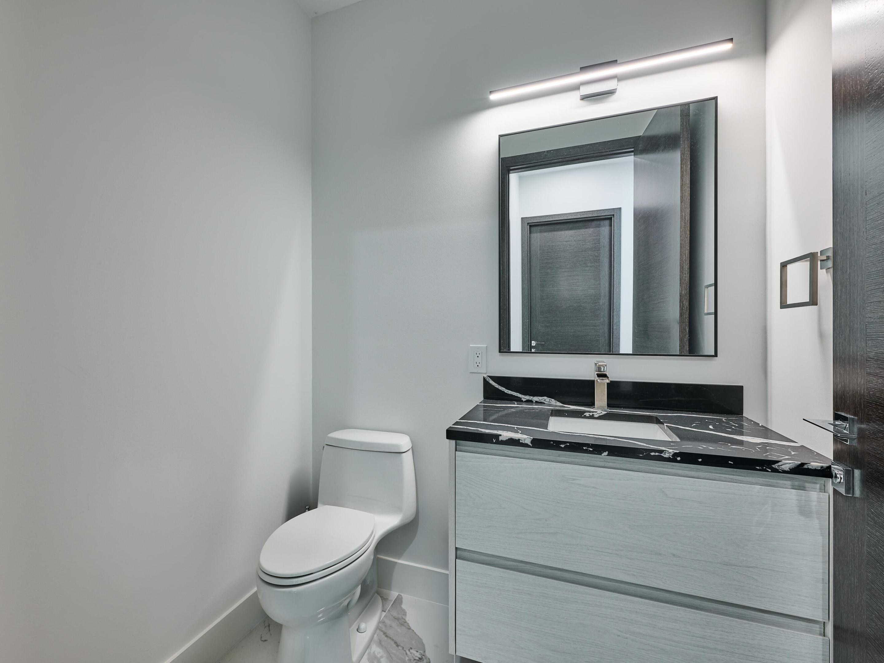 HILLSBORO HARBOR UNIT - Residential