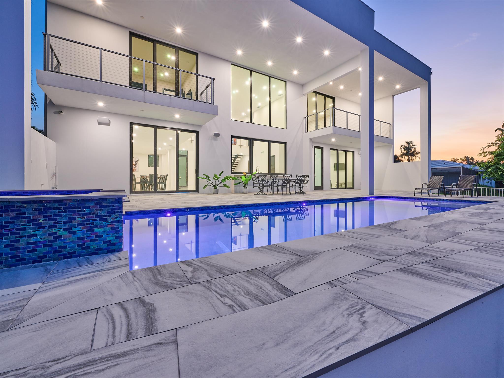 HILLSBORO HARBOR UNIT - Residential