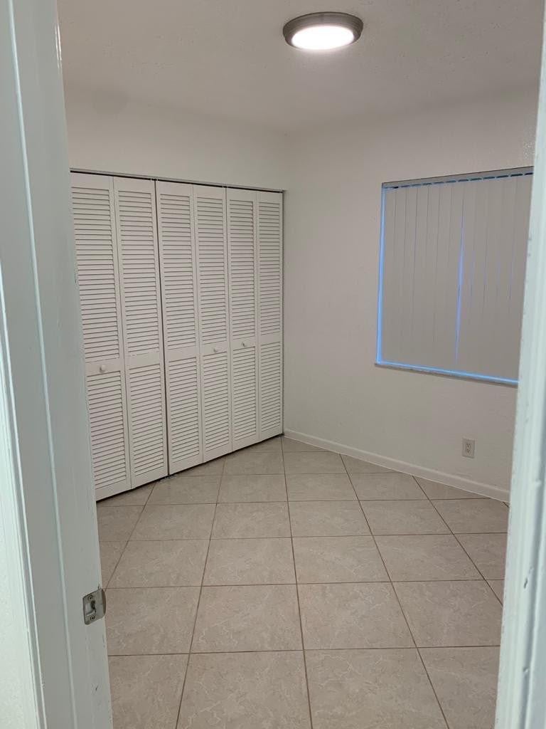 9916 TWIN LAKES Drive 33-C