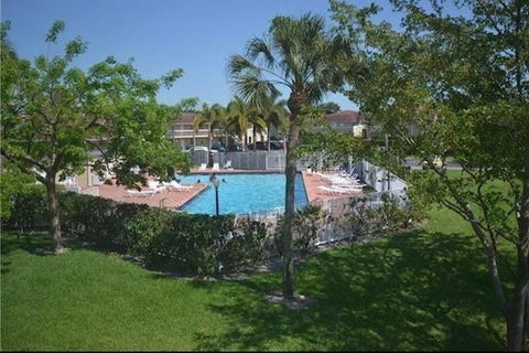 Tiny photo for 9916 TWIN LAKES Drive #33-C, Coral Springs, FL 33071 (MLS # B26087412)
