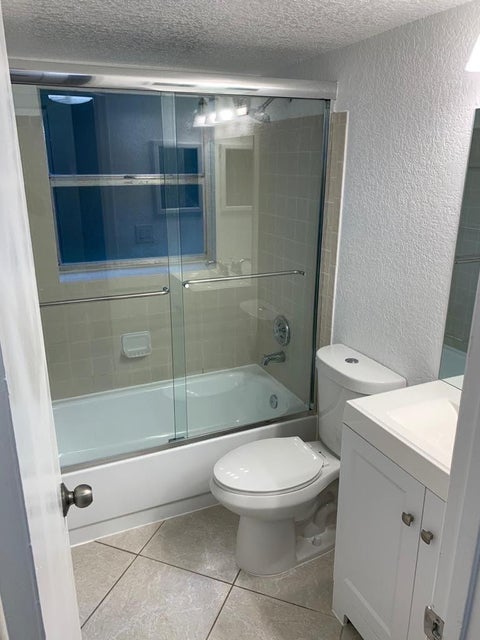 Tiny photo for 9916 TWIN LAKES Drive #33-C, Coral Springs, FL 33071 (MLS # B26087412)