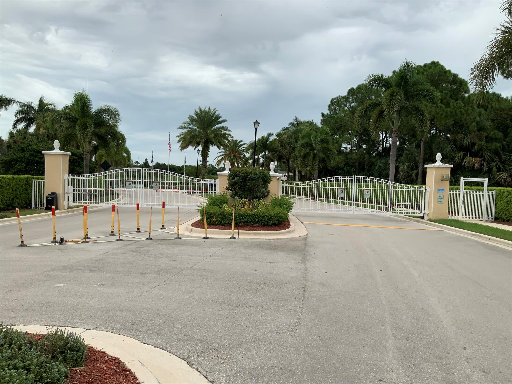 LAKEFOREST AT ST LUCIE WE - Residential