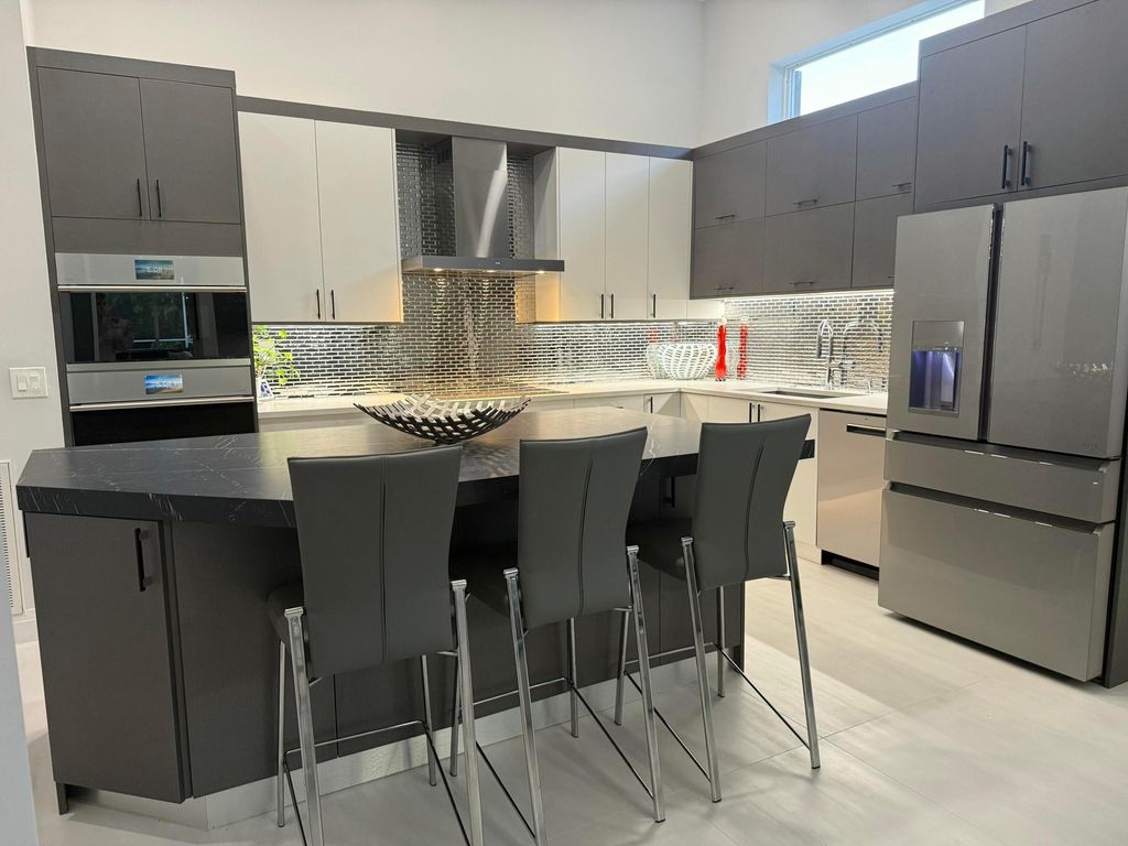 Photo of 6942 Fairway Lakes Drive, Boynton Beach, FL 33472 (MLS # R11139677)